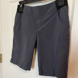 BCG Hiking or Golf Shorts Charcoal Lightweight Moisture Wicking Material Size 6